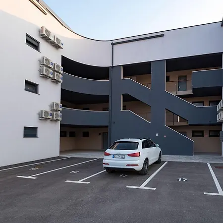 Grey House Apartman Medulin